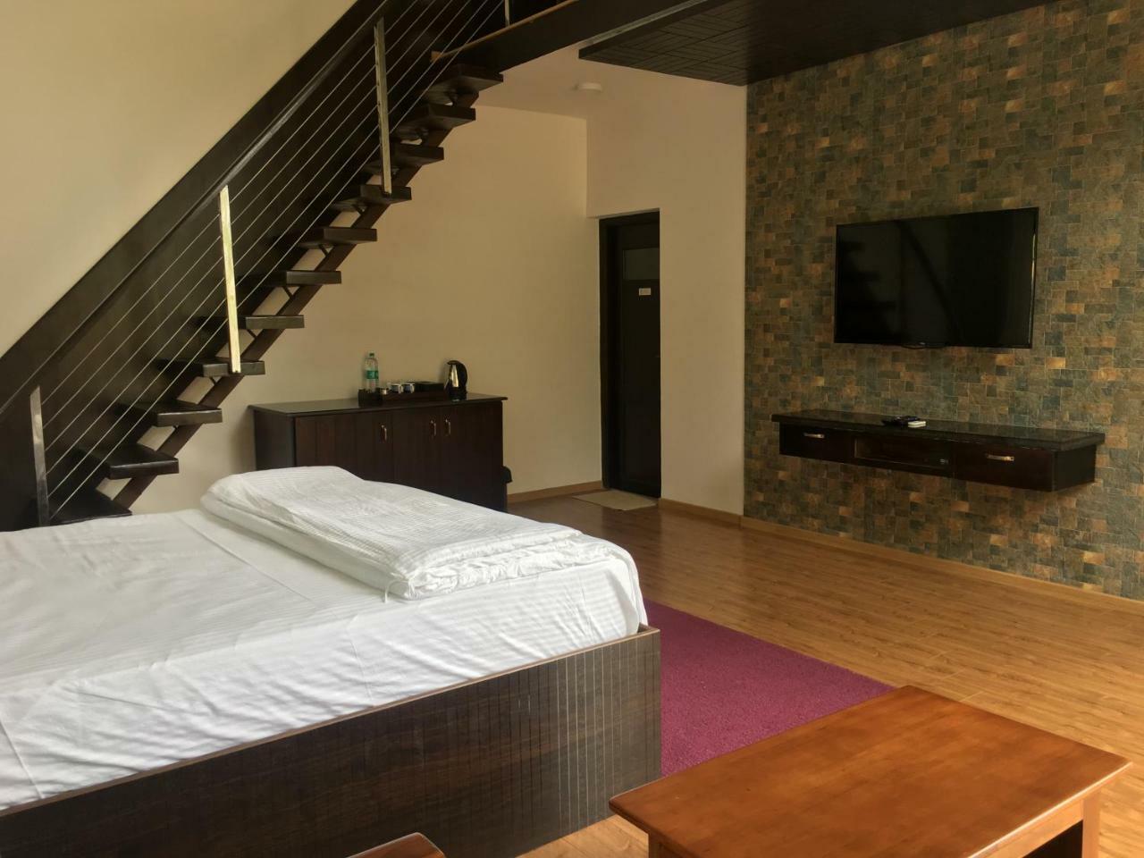 Silvertip Cafe & Homestay Kotagiri Eksteriør billede